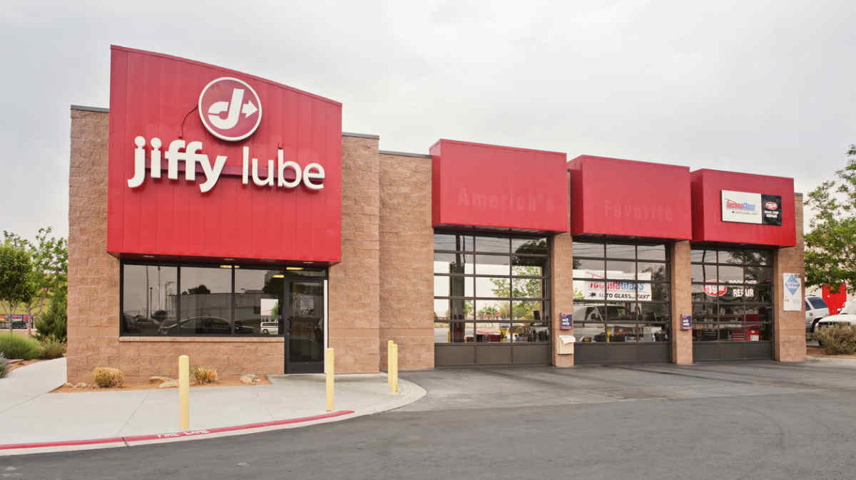 Jiffy Lube Reaches 2 Million Agreement in No Poach Claim